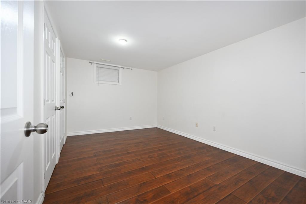 B-78 Pantano Drive, Hamilton, ON - Indoor Photo Showing Other Room