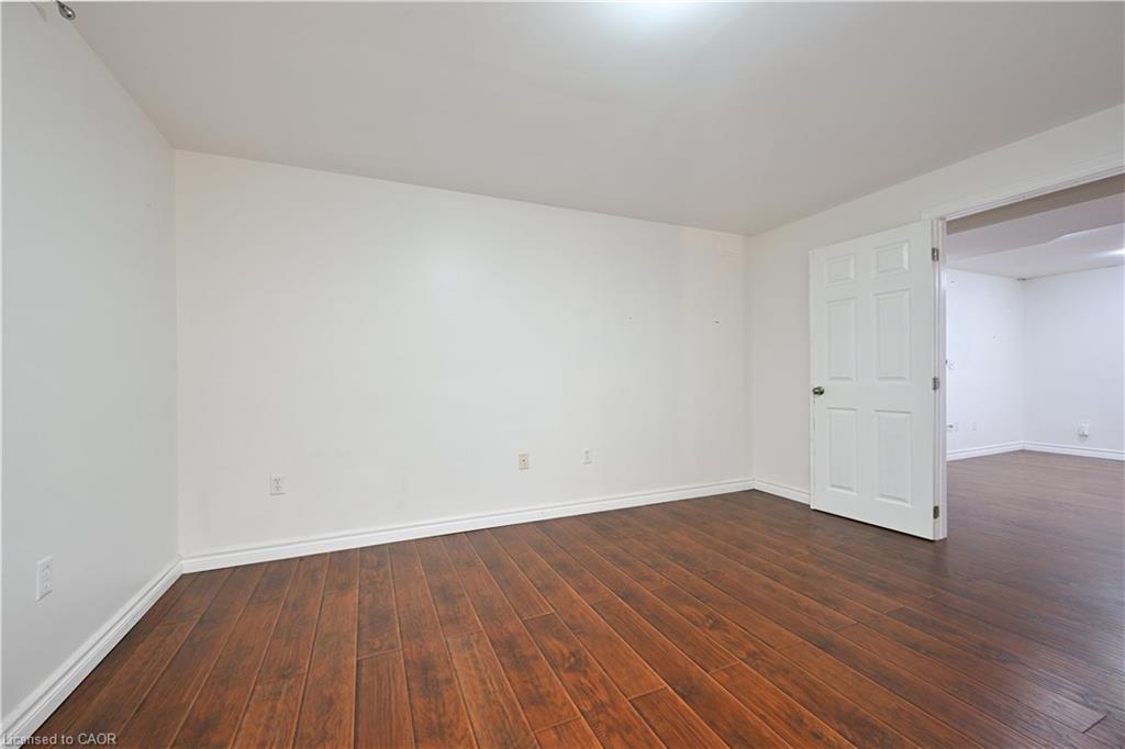 B-78 Pantano Drive, Hamilton, ON - Indoor Photo Showing Other Room