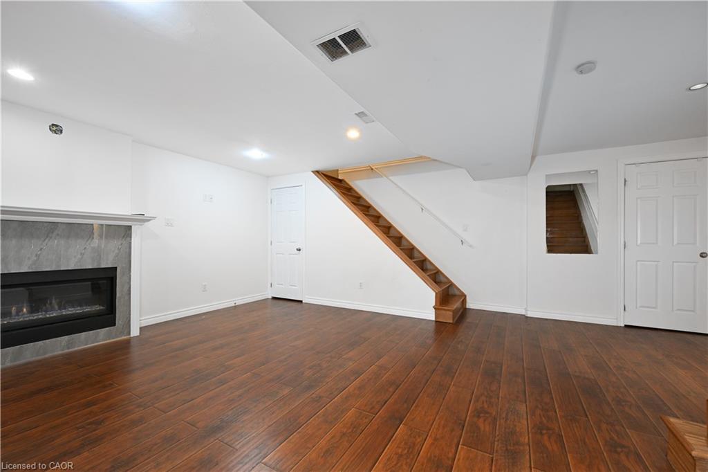 B-78 Pantano Drive, Hamilton, ON - Indoor With Fireplace