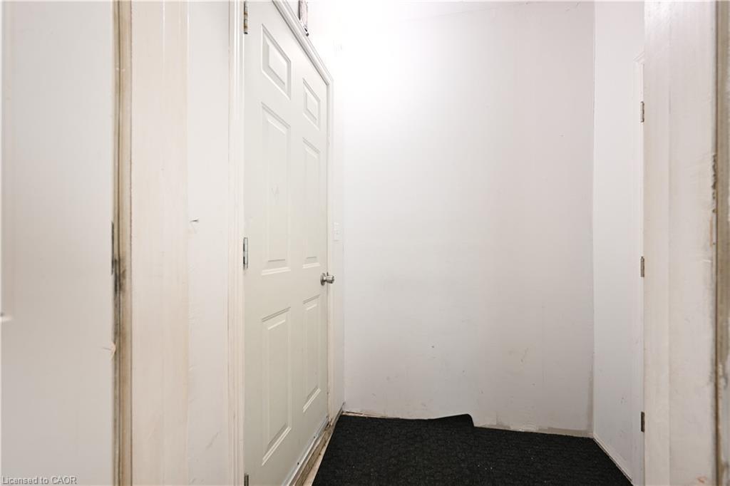 B-78 Pantano Drive, Hamilton, ON - Indoor Photo Showing Other Room