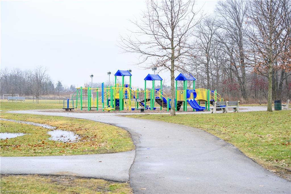 B-78 Pantano Drive, Hamilton, ON - Outdoor With View