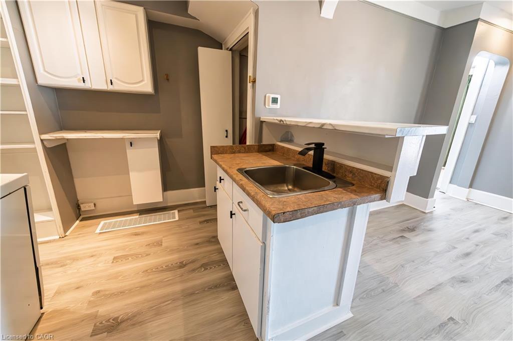 332 Elm Avenue, Windsor, ON