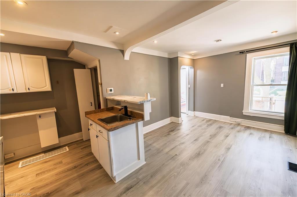 332 Elm Avenue, Windsor, ON