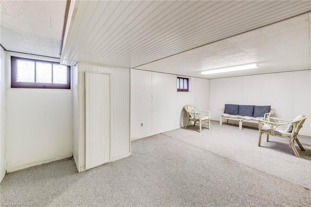 9 Avalon Avenue, Stoney Creek, ON - Indoor Photo Showing Other Room