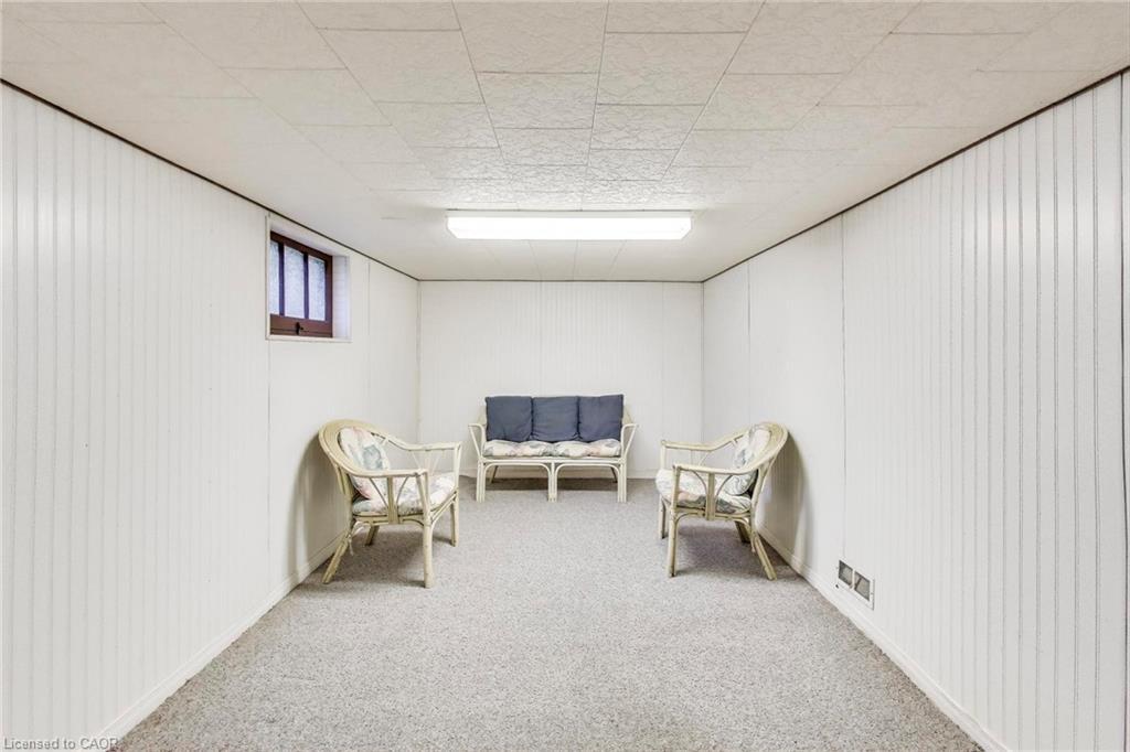 9 Avalon Avenue, Stoney Creek, ON - Indoor Photo Showing Other Room