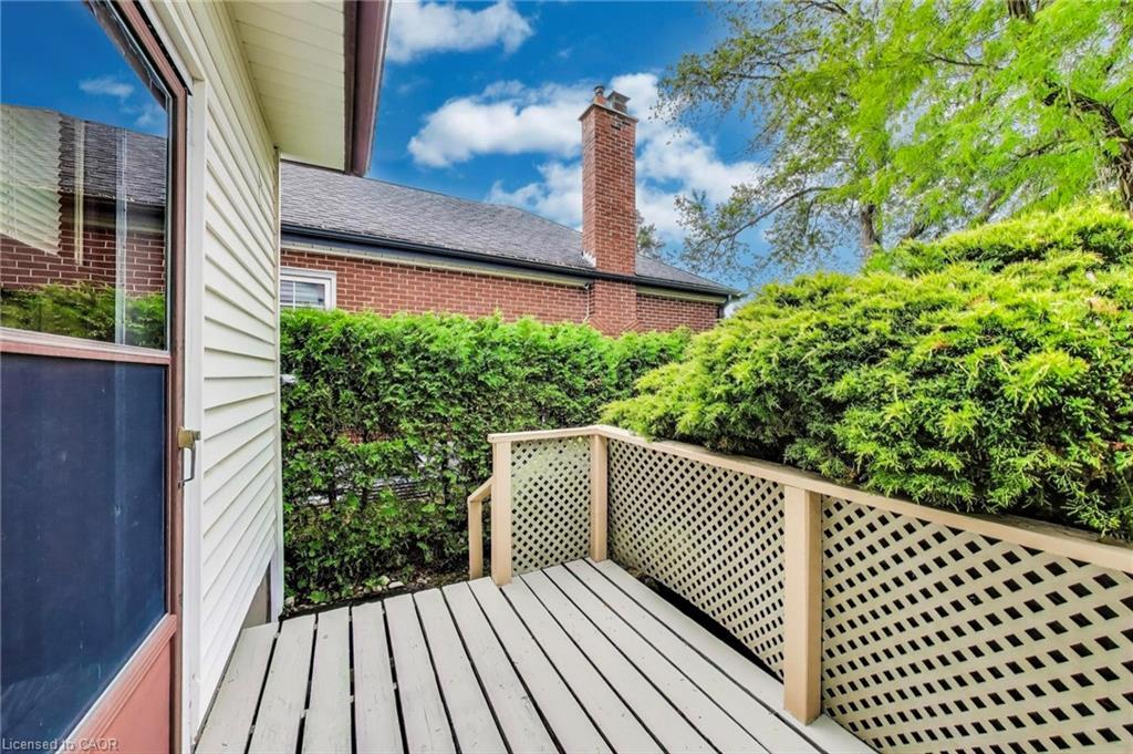 9 Avalon Avenue, Stoney Creek, ON - Outdoor With Deck Patio Veranda