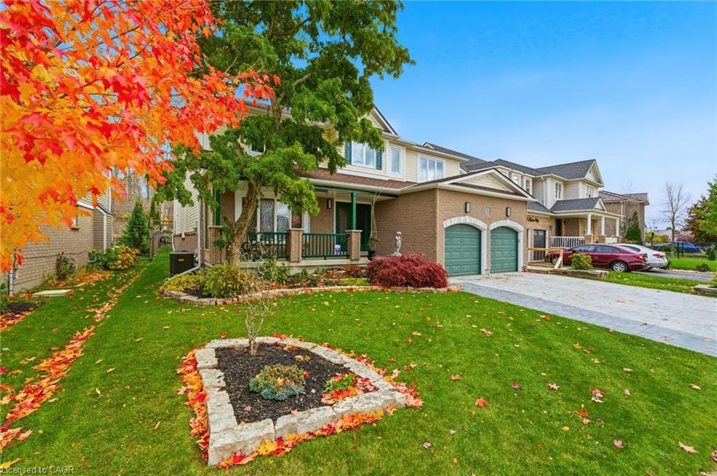 69 Hunter Way, Brantford, ON - Outdoor With Facade