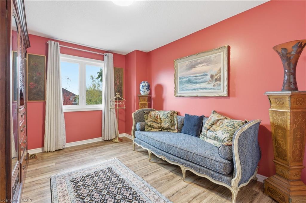 69 Hunter Way, Brantford, ON - Indoor Photo Showing Living Room