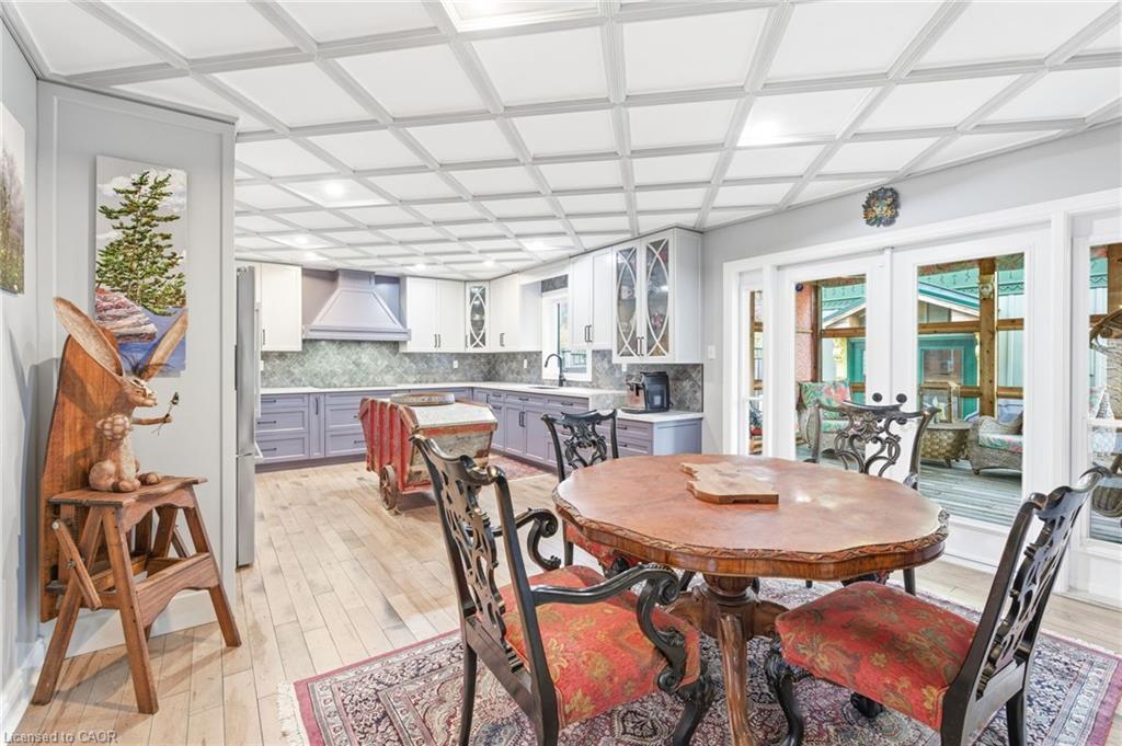 69 Hunter Way, Brantford, ON - Indoor Photo Showing Dining Room
