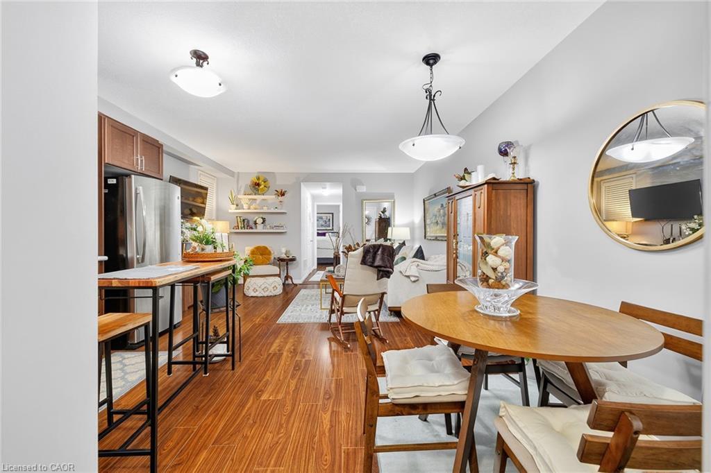 6A-230 Jessica Crescent, Kitchener, ON - Indoor Photo Showing Dining Room