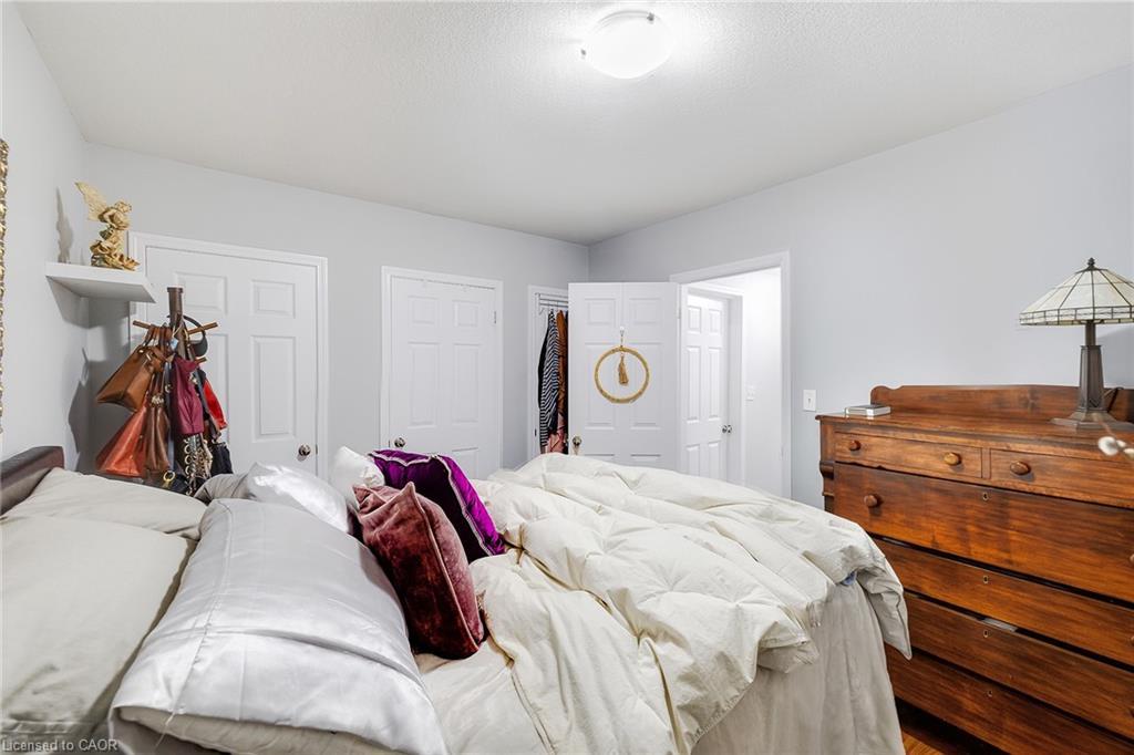 6A-230 Jessica Crescent, Kitchener, ON - Indoor Photo Showing Bedroom