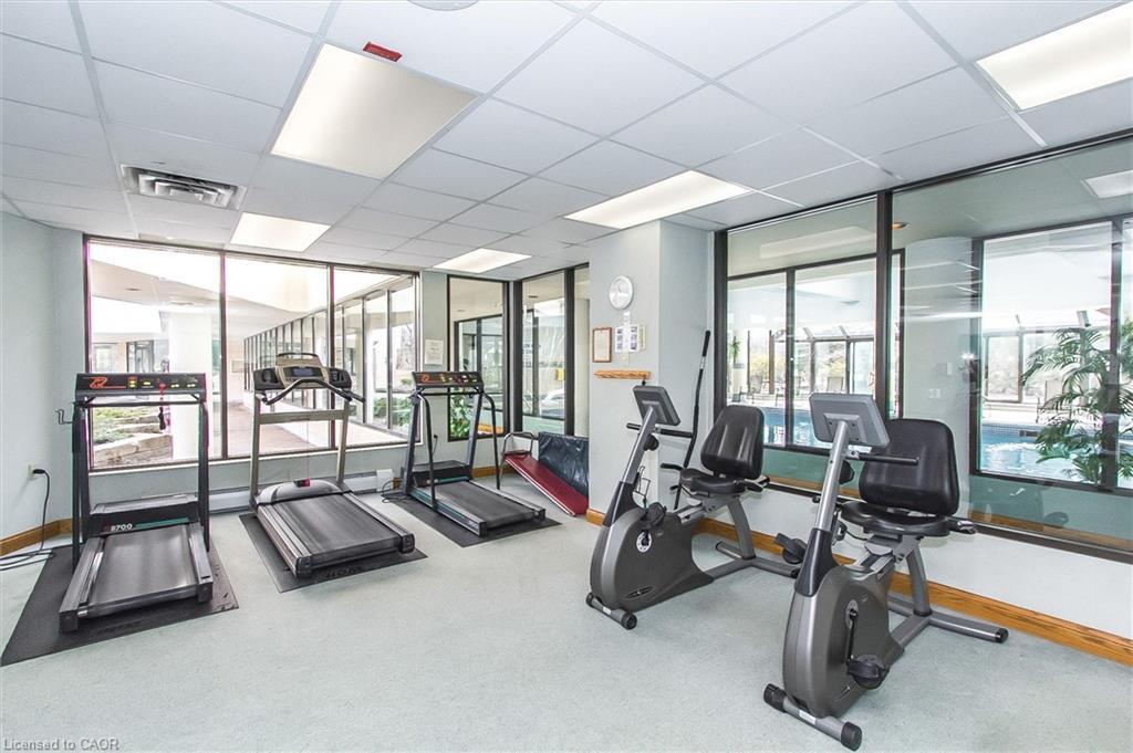702-6 Willow Street, Waterloo, ON - Indoor Photo Showing Gym Room