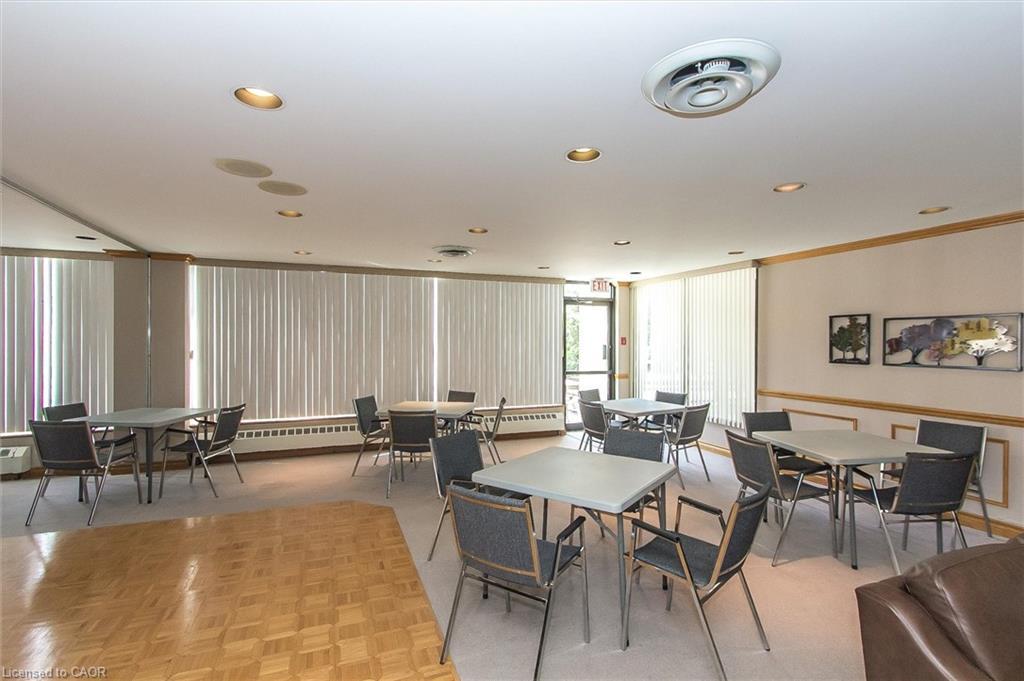 702-6 Willow Street, Waterloo, ON - Indoor