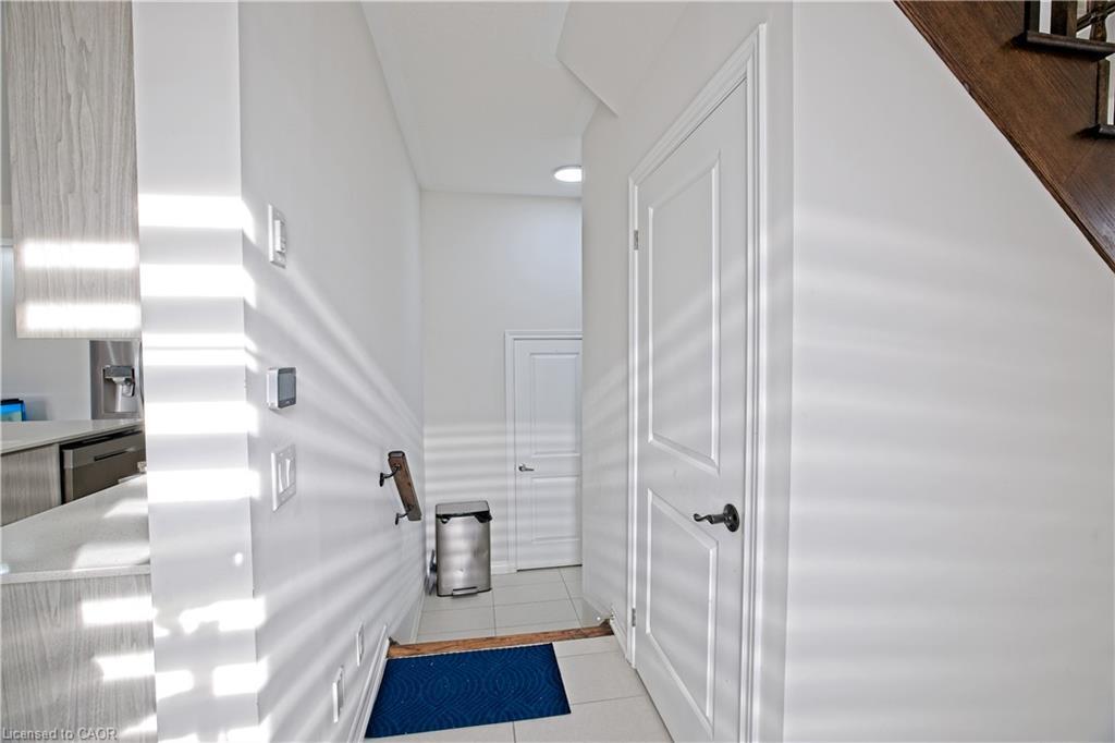 71 Gloria Street, Kitchener, ON - Indoor Photo Showing Other Room