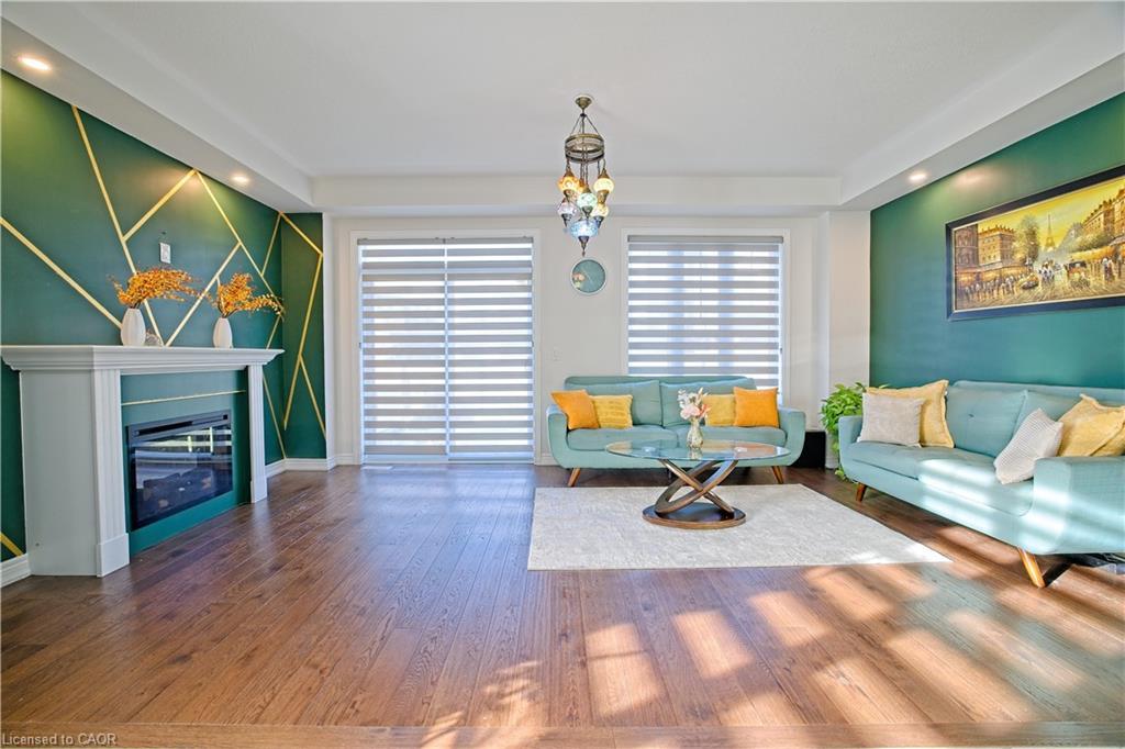71 Gloria Street, Kitchener, ON - Indoor Photo Showing Living Room With Fireplace