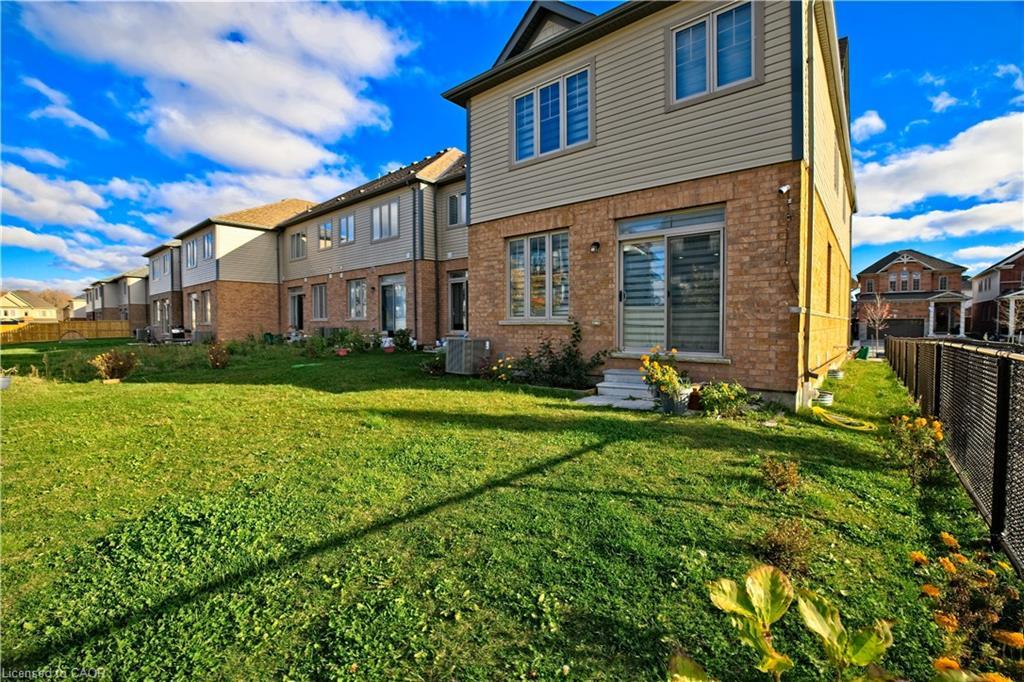 71 Gloria Street, Kitchener, ON - Outdoor