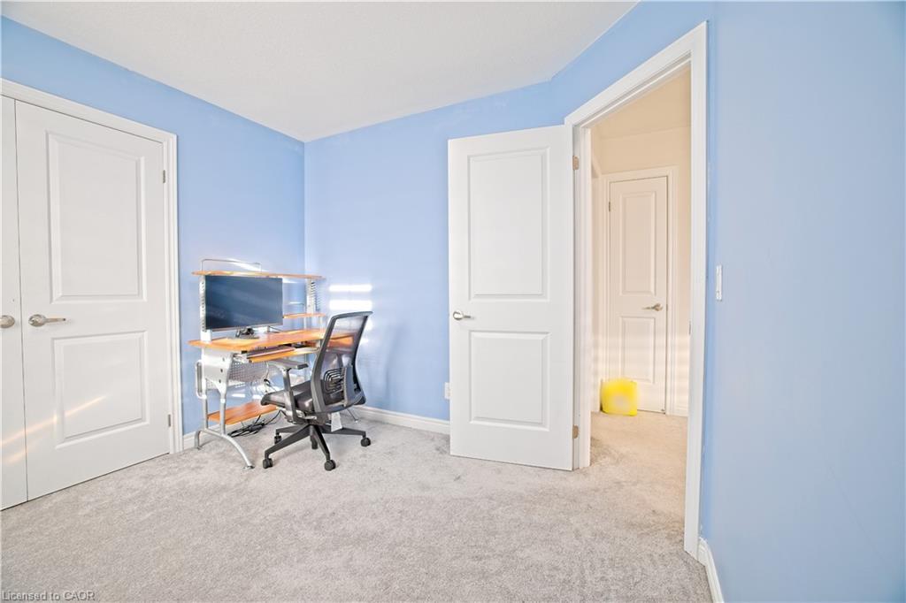 71 Gloria Street, Kitchener, ON - Indoor Photo Showing Other Room