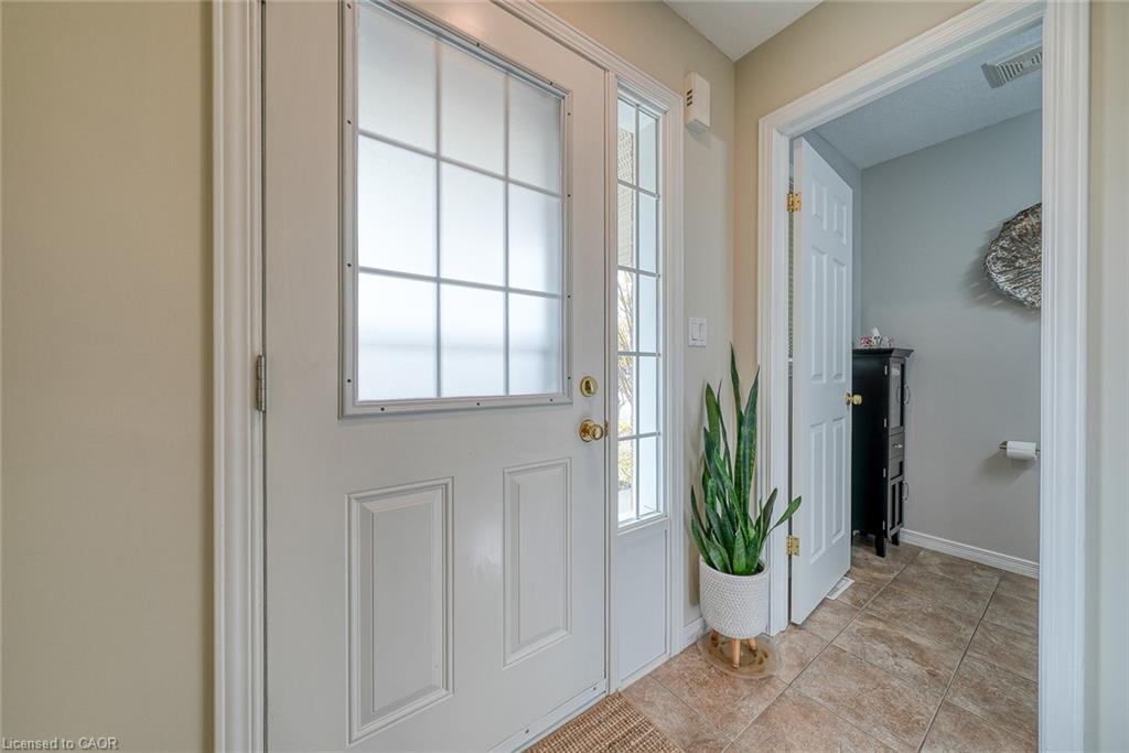 11 Talon Drive, Woodstock, ON - Indoor Photo Showing Other Room