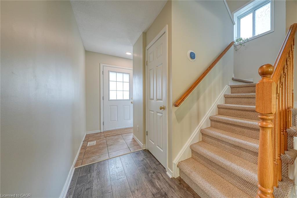 11 Talon Drive, Woodstock, ON - Indoor Photo Showing Other Room