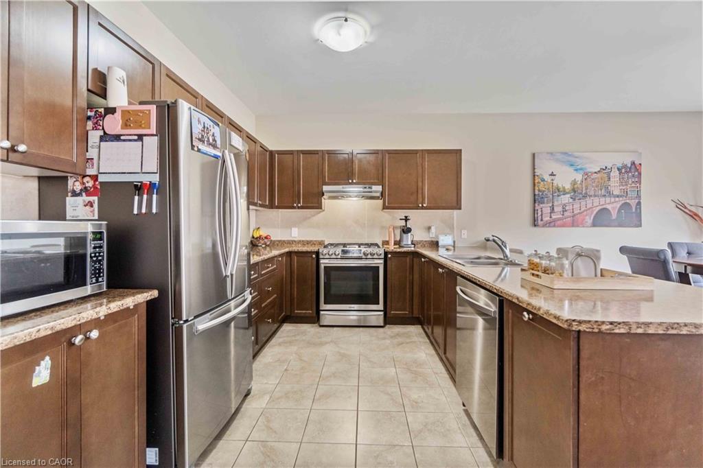 92 Bethune Avenue, Hamilton, ON - Indoor Photo Showing Kitchen With Stainless Steel Kitchen