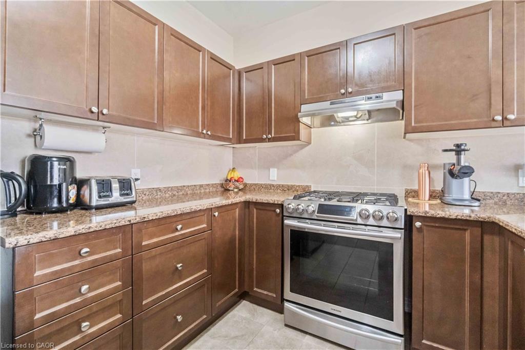 92 Bethune Avenue, Hamilton, ON - Indoor Photo Showing Kitchen