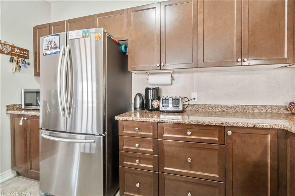 92 Bethune Avenue, Hamilton, ON - Indoor Photo Showing Kitchen