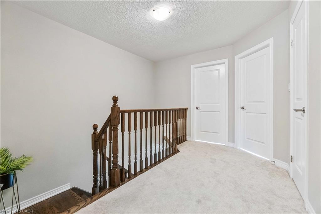 92 Bethune Avenue, Hamilton, ON - Indoor Photo Showing Other Room