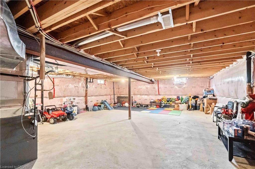 92 Bethune Avenue, Hamilton, ON - Indoor Photo Showing Basement