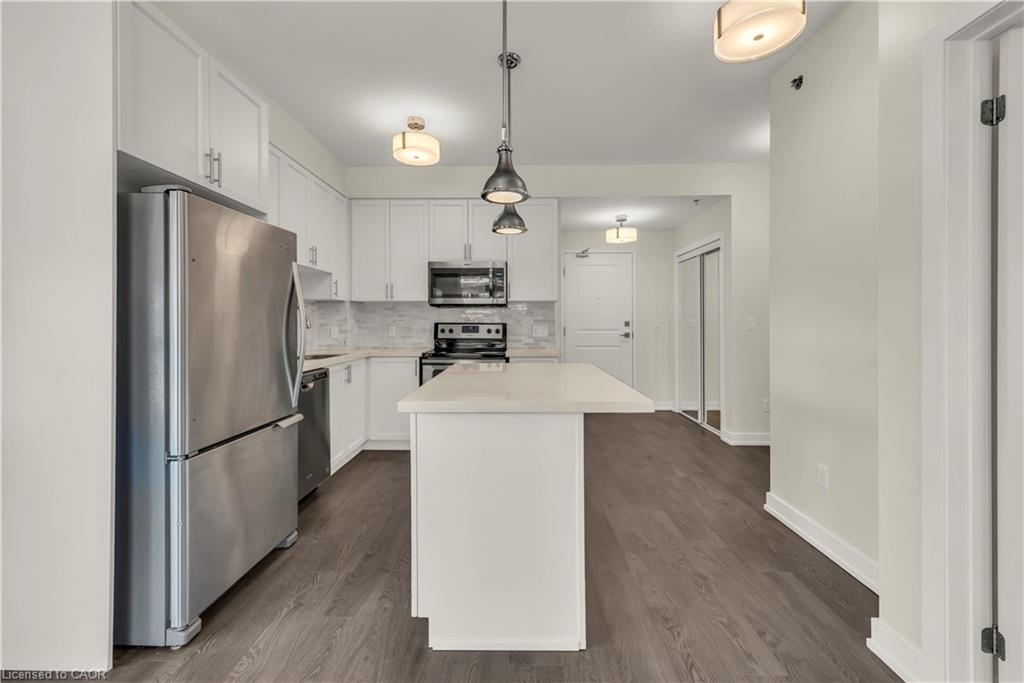 520-2486 Old Bronte Road, Oakville, ON - Indoor Photo Showing Kitchen With Stainless Steel Kitchen With Upgraded Kitchen