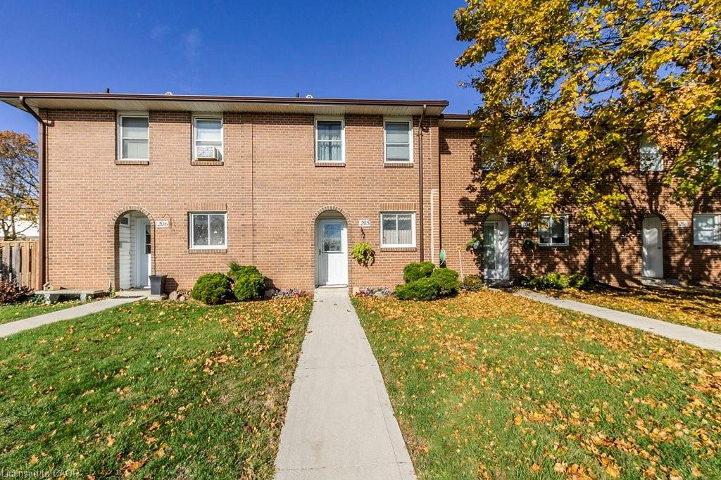 205-31 Greengate Road, Guelph, ON - Outdoor