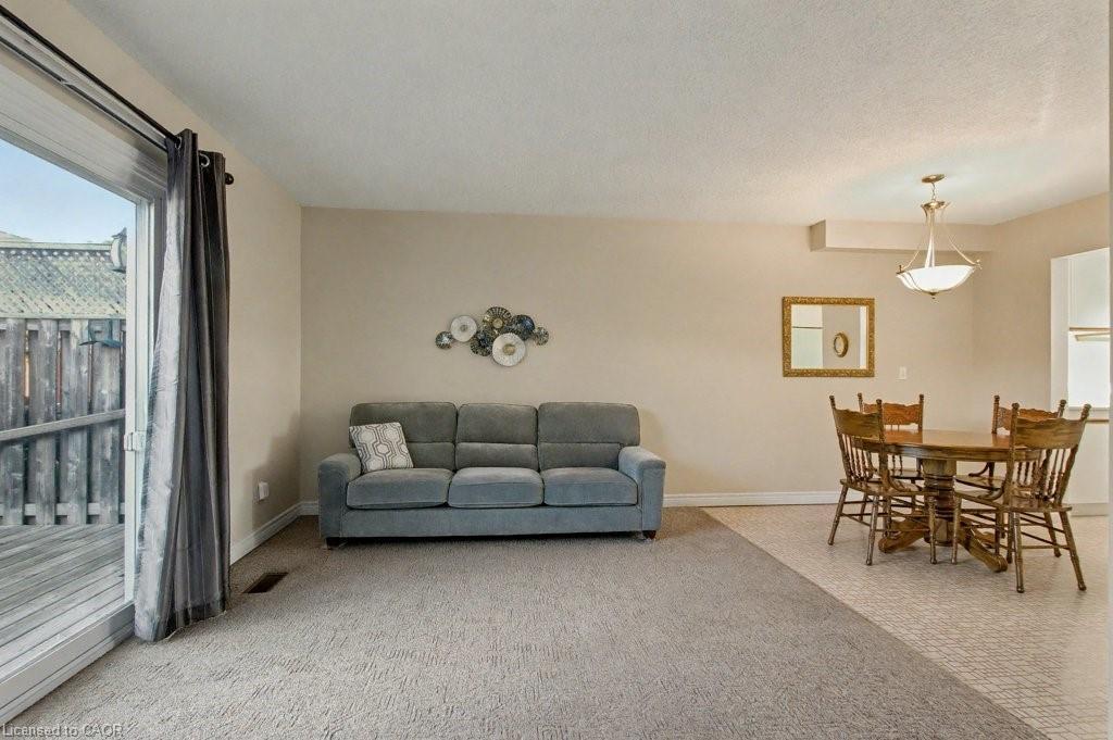 205-31 Greengate Road, Guelph, ON - Indoor