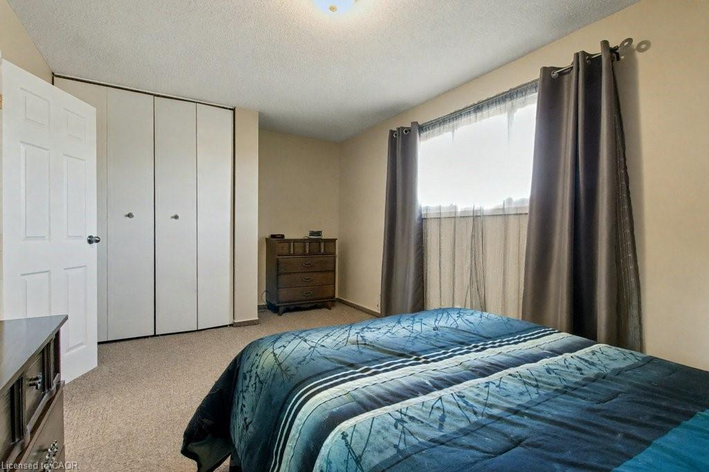 205-31 Greengate Road, Guelph, ON - Indoor Photo Showing Bedroom