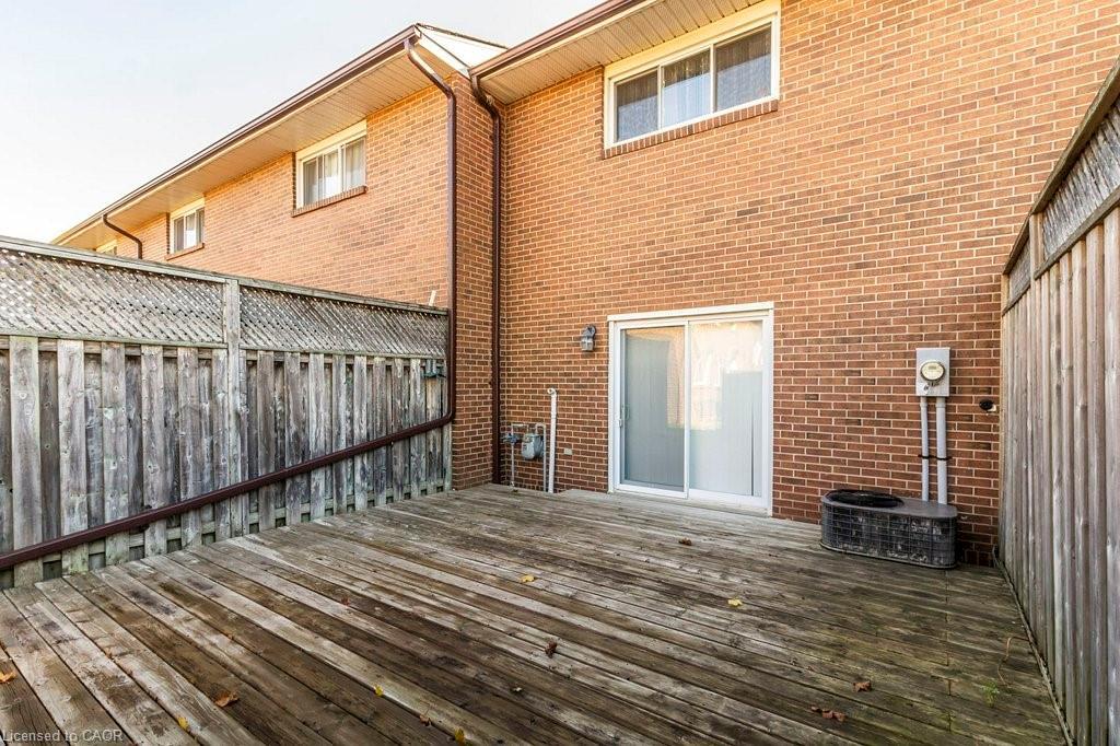 205-31 Greengate Road, Guelph, ON - Outdoor With Exterior