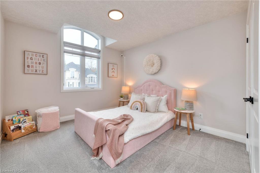 231 Forest Creek Drive, Kitchener, ON - Indoor Photo Showing Bedroom