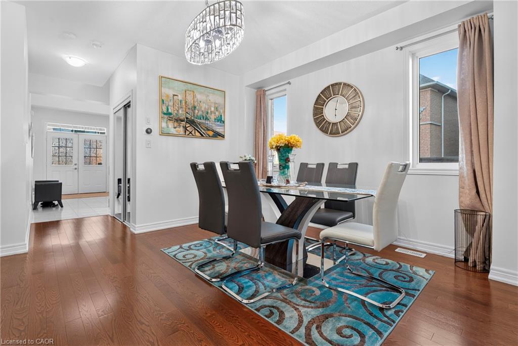 411 Linden Drive, Cambridge, ON - Indoor Photo Showing Dining Room
