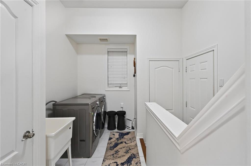 411 Linden Drive, Cambridge, ON - Indoor Photo Showing Laundry Room