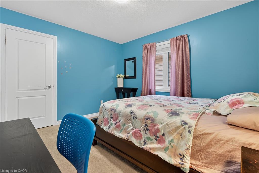 411 Linden Drive, Cambridge, ON - Indoor Photo Showing Bedroom