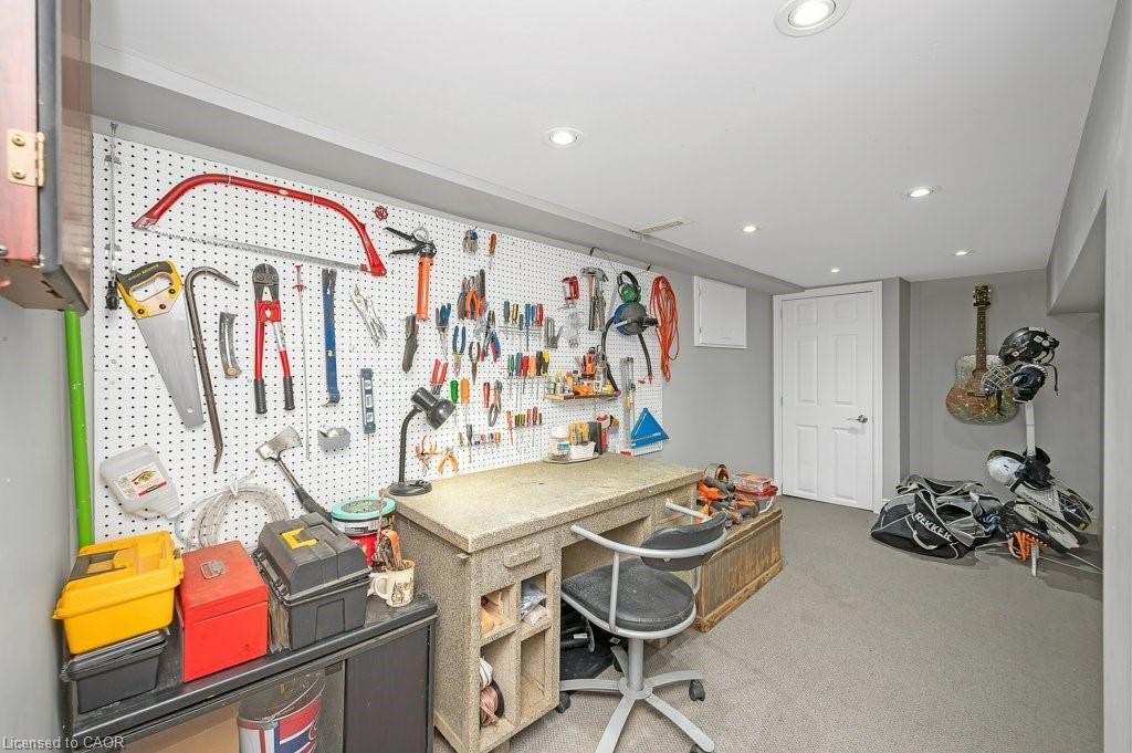 128 Crosthwaite Avenue N, Hamilton, ON - Indoor