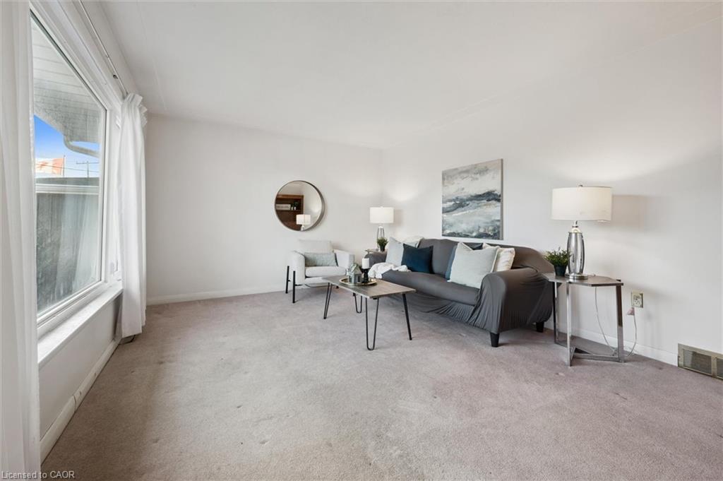 532 Victoria Street S, Kitchener, ON - Indoor