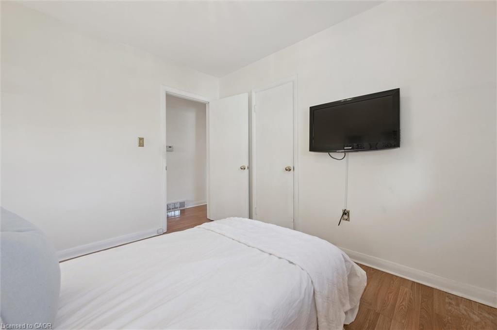 532 Victoria Street S, Kitchener, ON - Indoor Photo Showing Bedroom