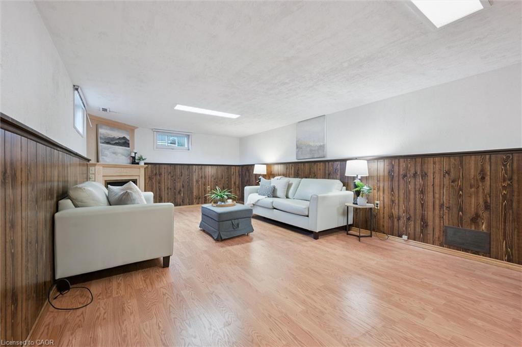 532 Victoria Street S, Kitchener, ON - Indoor