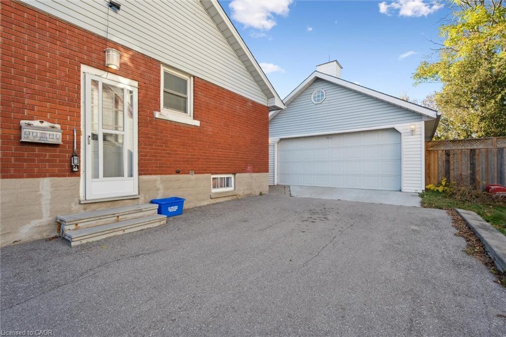 532 Victoria Street S, Kitchener, ON - Outdoor With Exterior