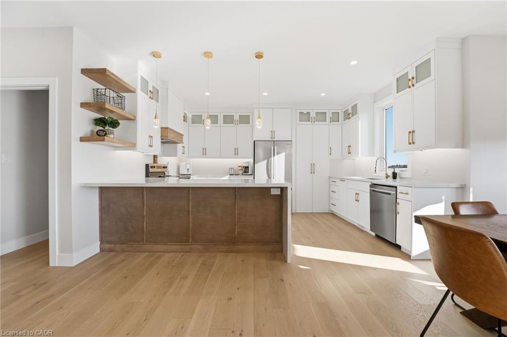 48 Rebecca Drive, Aylmer, ON - Indoor Photo Showing Kitchen