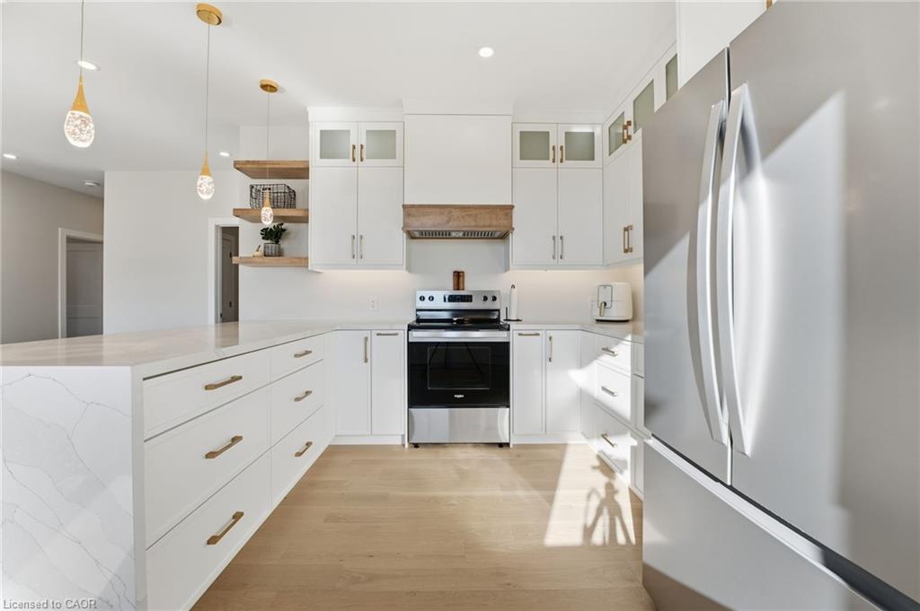 48 Rebecca Drive, Aylmer, ON - Indoor Photo Showing Kitchen