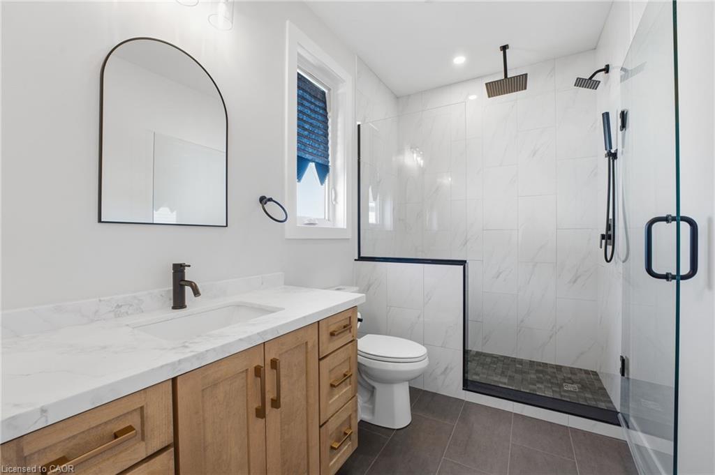 48 Rebecca Drive, Aylmer, ON - Indoor Photo Showing Bathroom