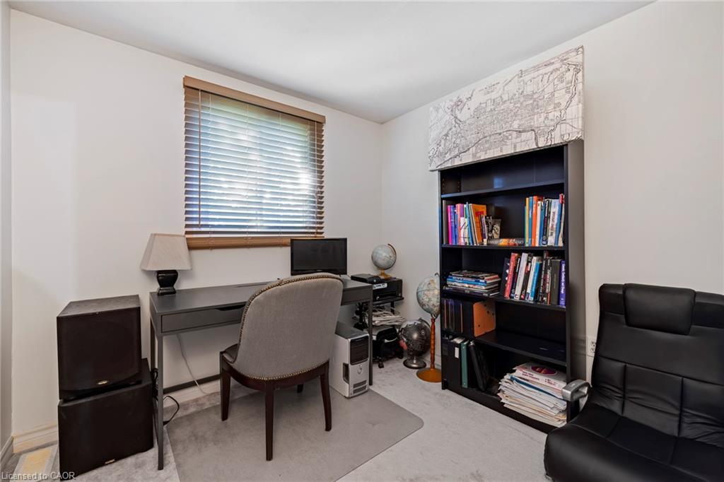 8 Gerrick Court, Hamilton, ON - Indoor Photo Showing Office