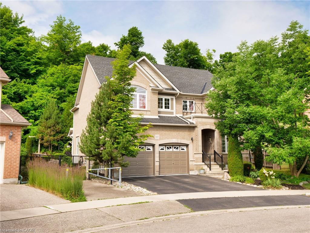 317 Winterburg Court, Waterloo, ON - Outdoor
