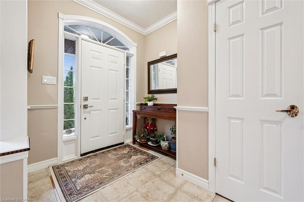 317 Winterburg Court, Waterloo, ON - Indoor Photo Showing Other Room