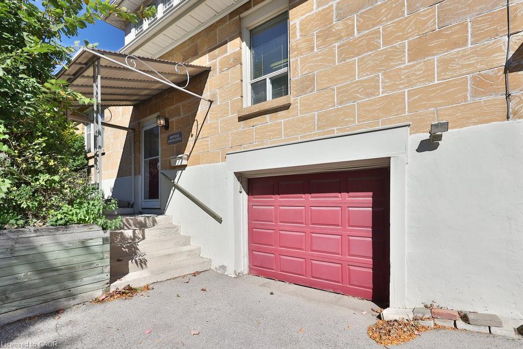 160 King Street E, Mississauga, ON - Outdoor With Exterior