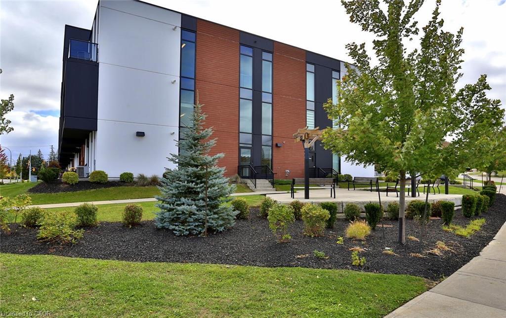 118-5 Wake Robin Drive, Kitchener, ON - Outdoor